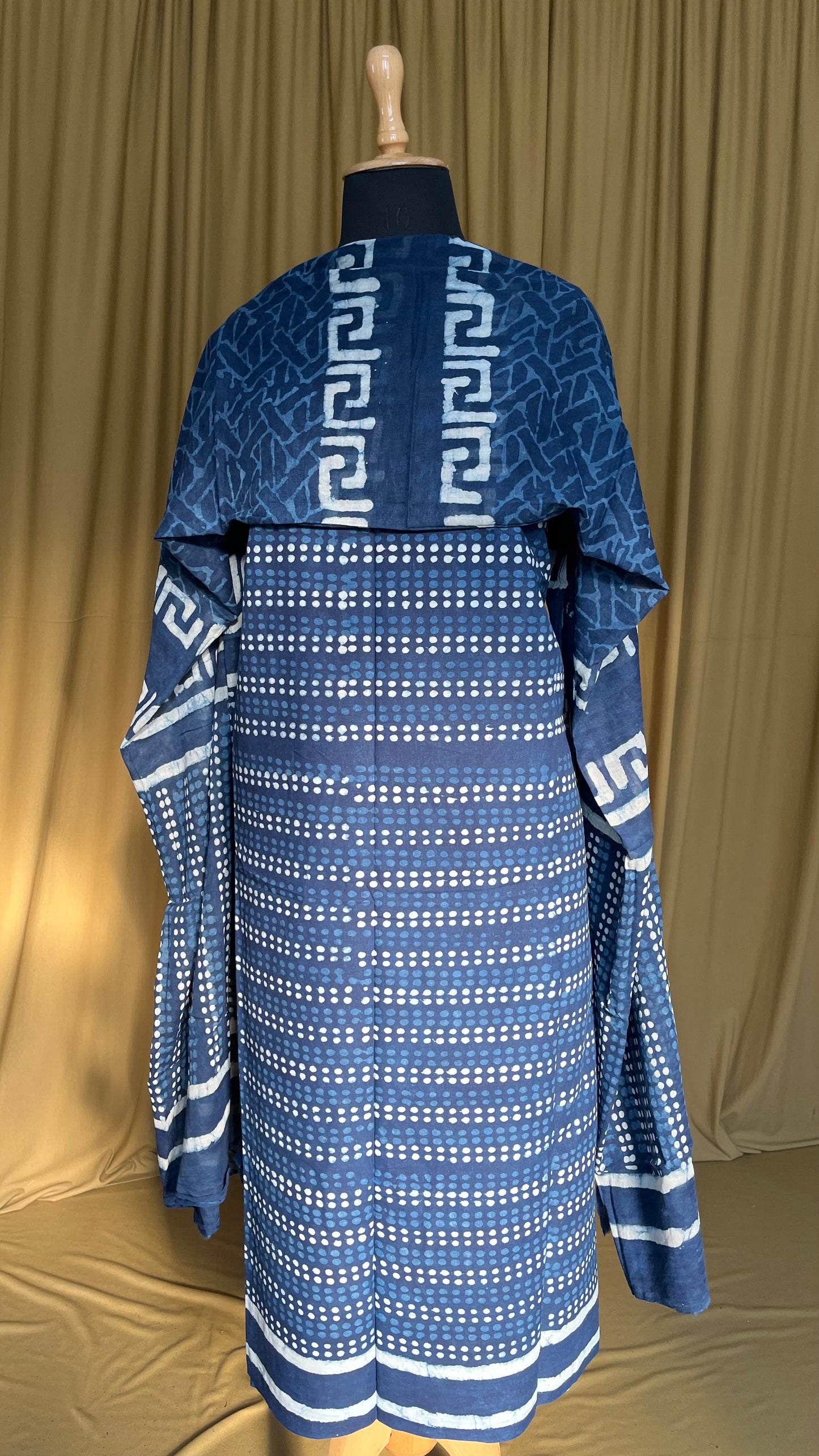 UNSTICHED WITH MULMUL DUPATTA-ST333