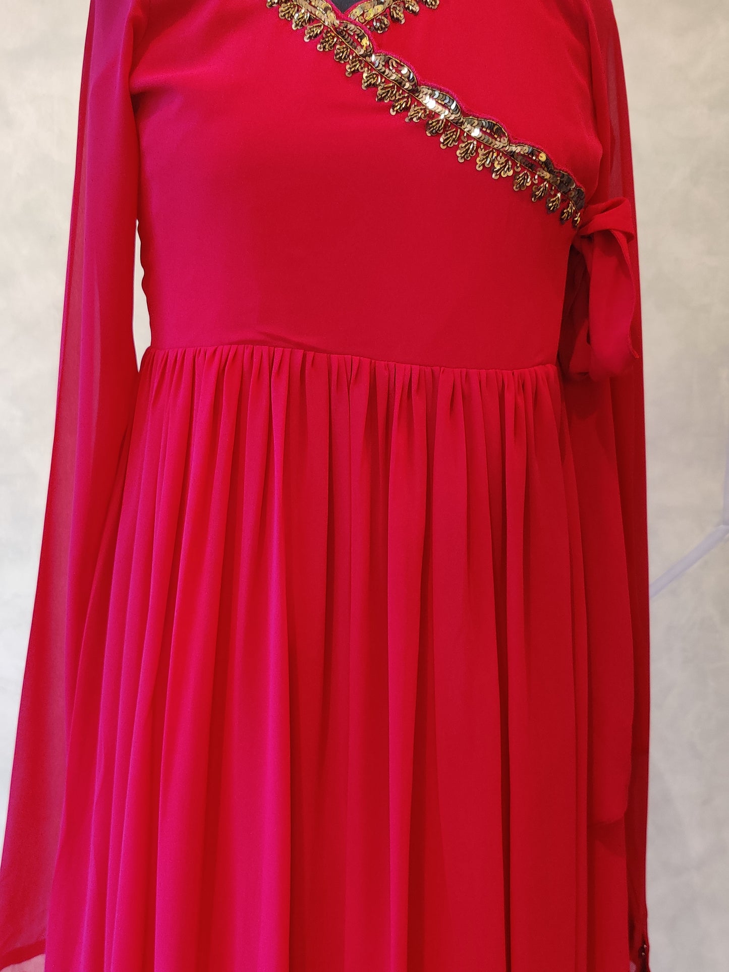 GGT PINK SCALLOP NECK- ST 119