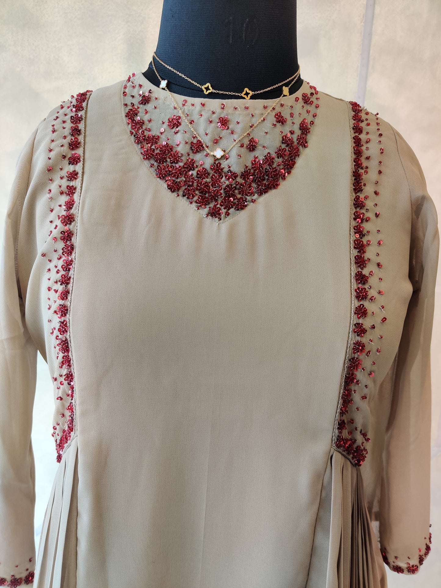 CREAM RED H/W- ST133