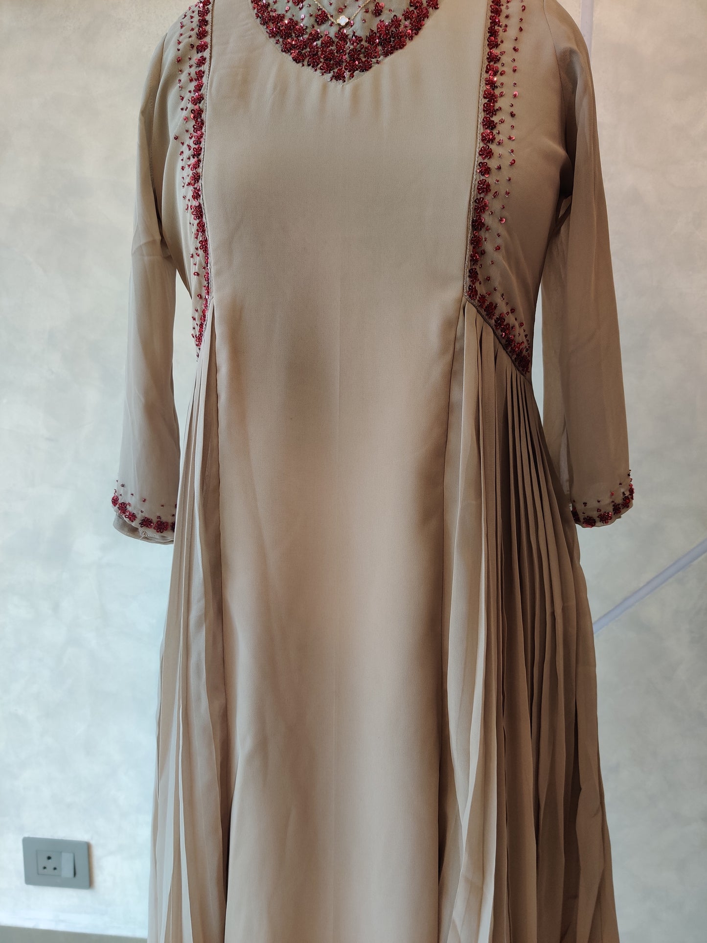 CREAM RED H/W- ST133