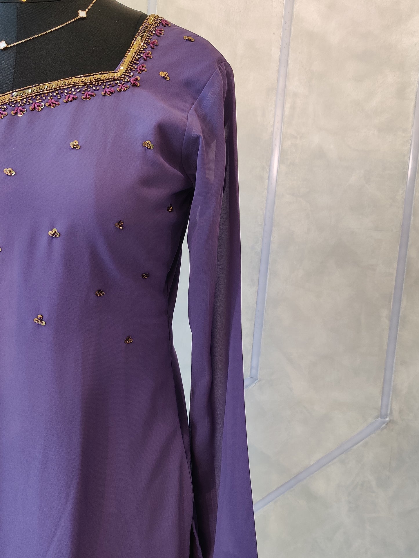 VIOLET SLITTED HANDWORK-ST 97