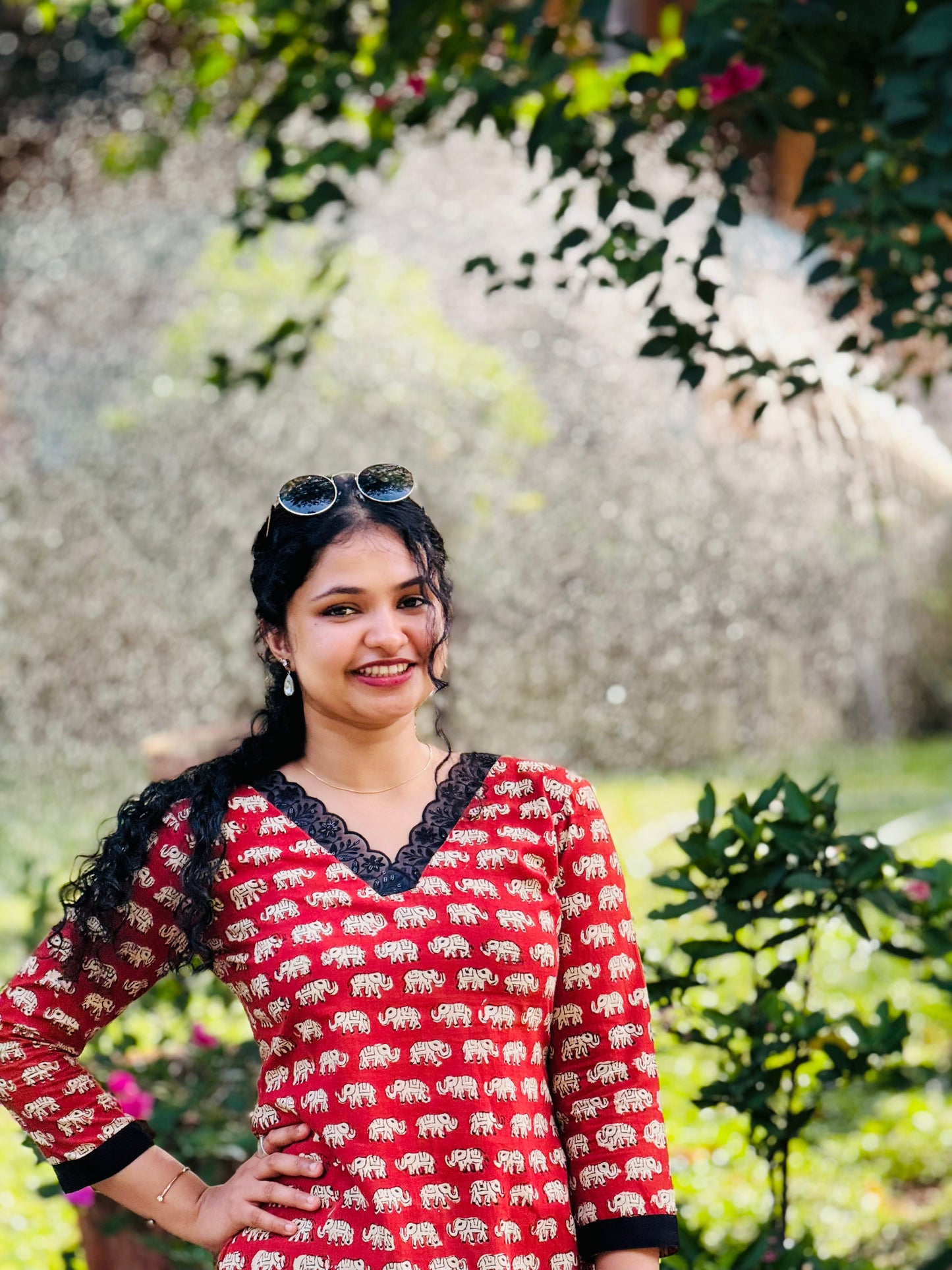 ST-473 RED V NECK KURTI