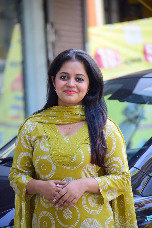 Earthy Elegance: Mustard Green Salwar Set ✨