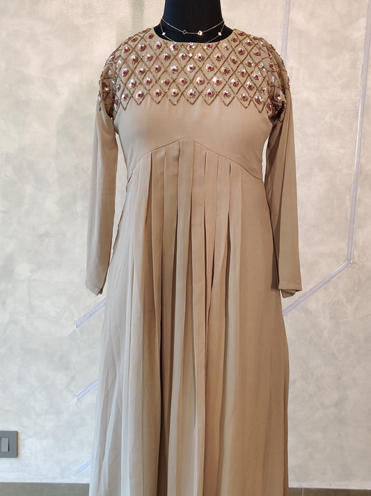 ALIA BOX PLEATE PEARL WORK TOP- ST 171