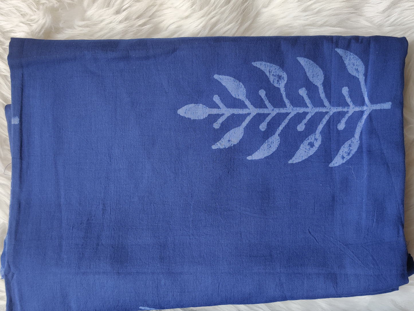 Unstitched material