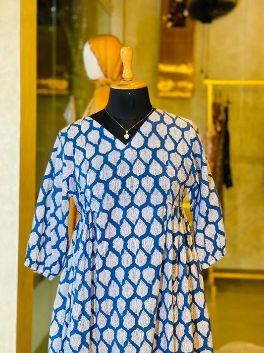 Side pleated Blue cotton