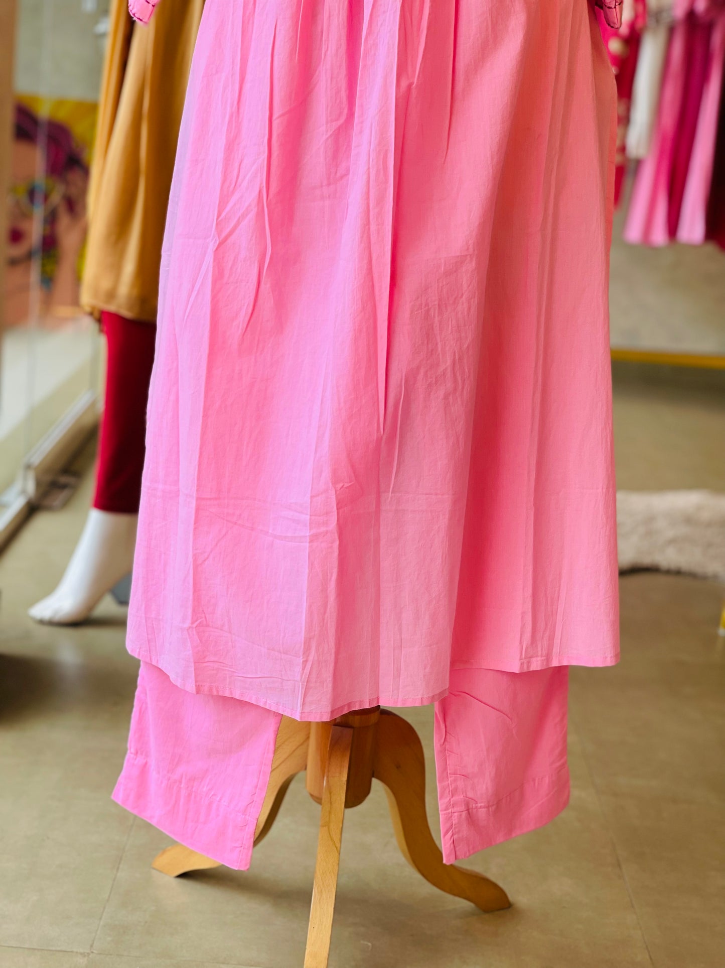 Pink collar Pintuck 2 Piece