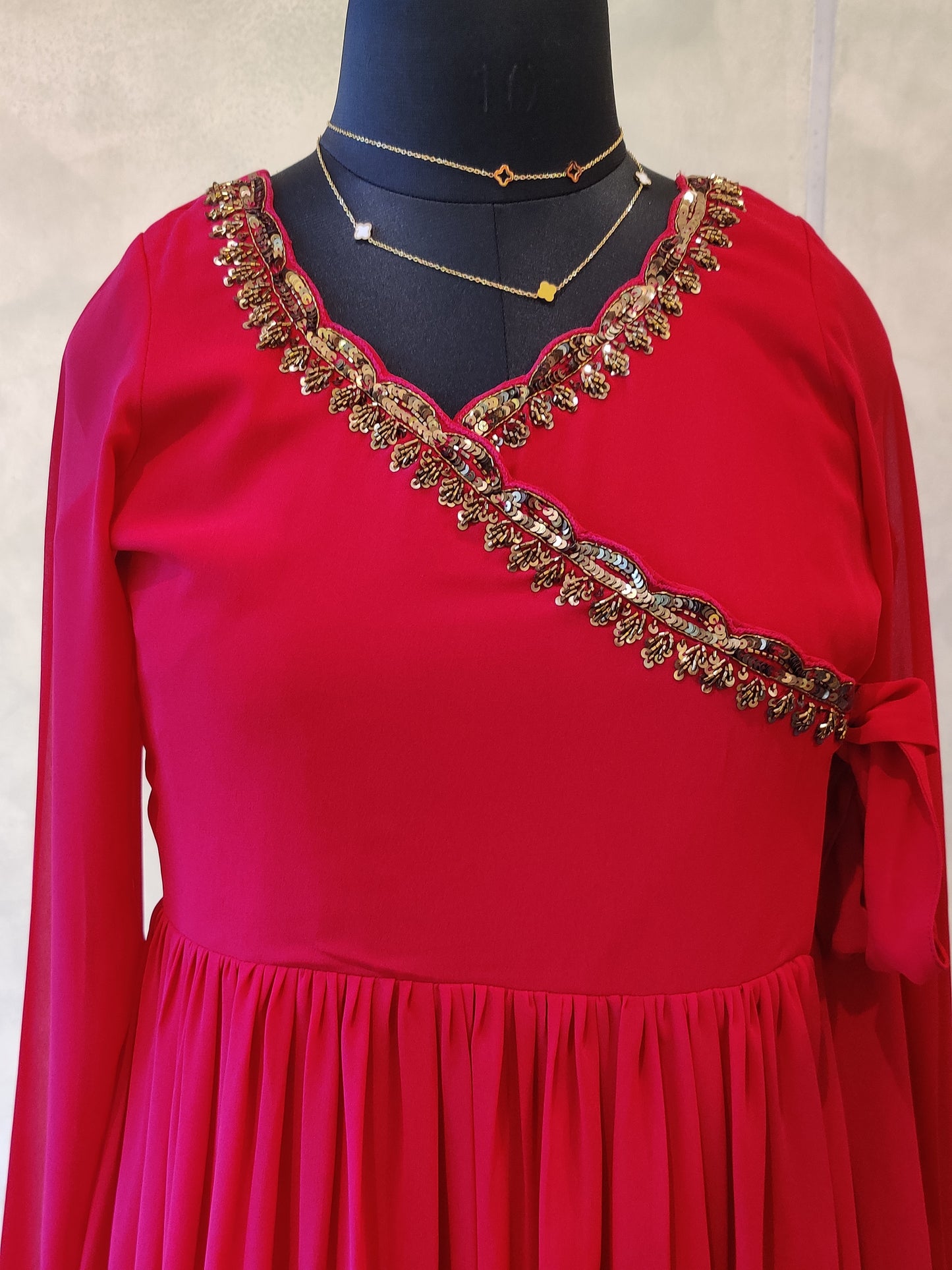 GGT PINK SCALLOP NECK- ST 119