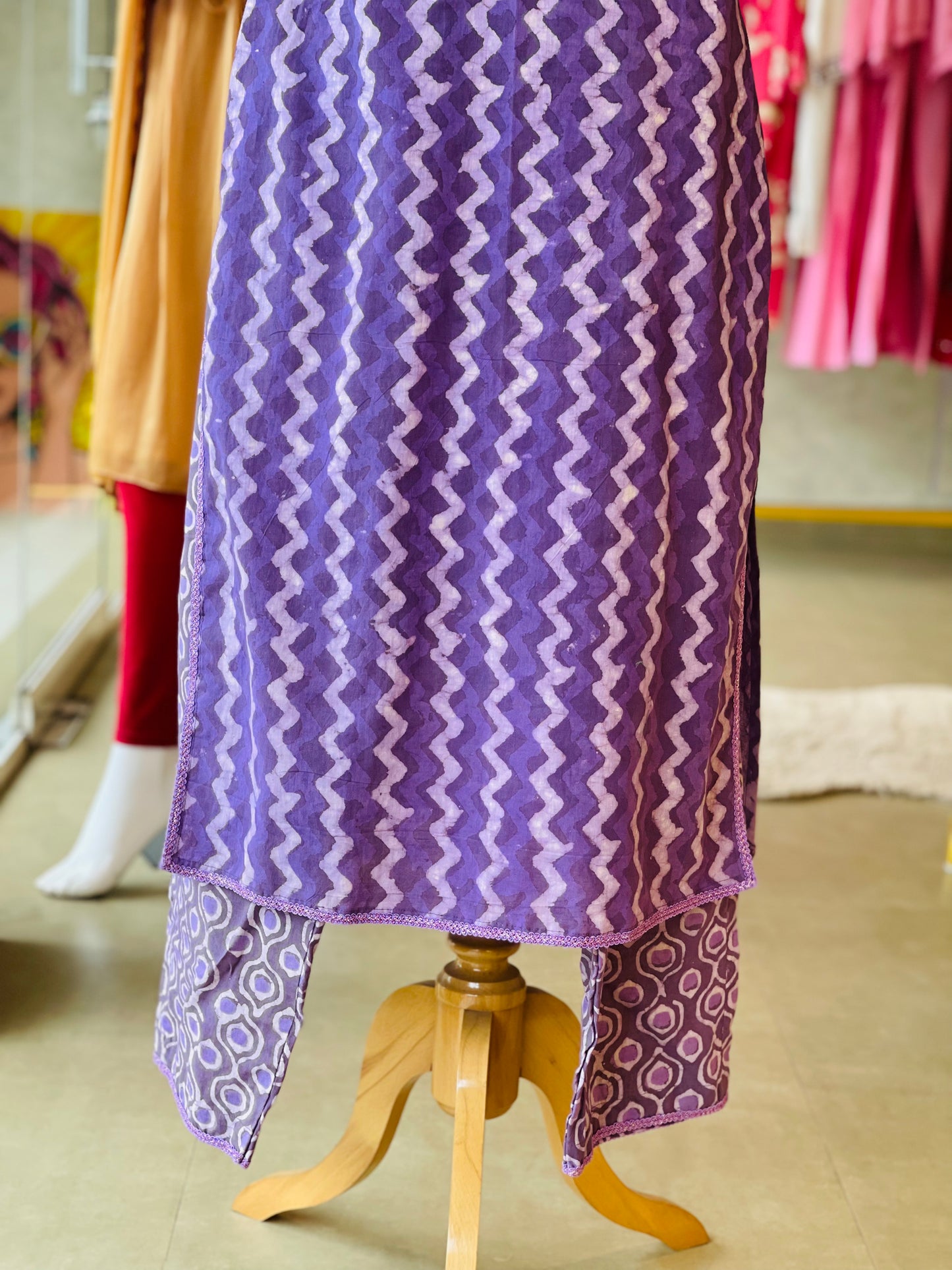 Lavender HB co-ord with lace