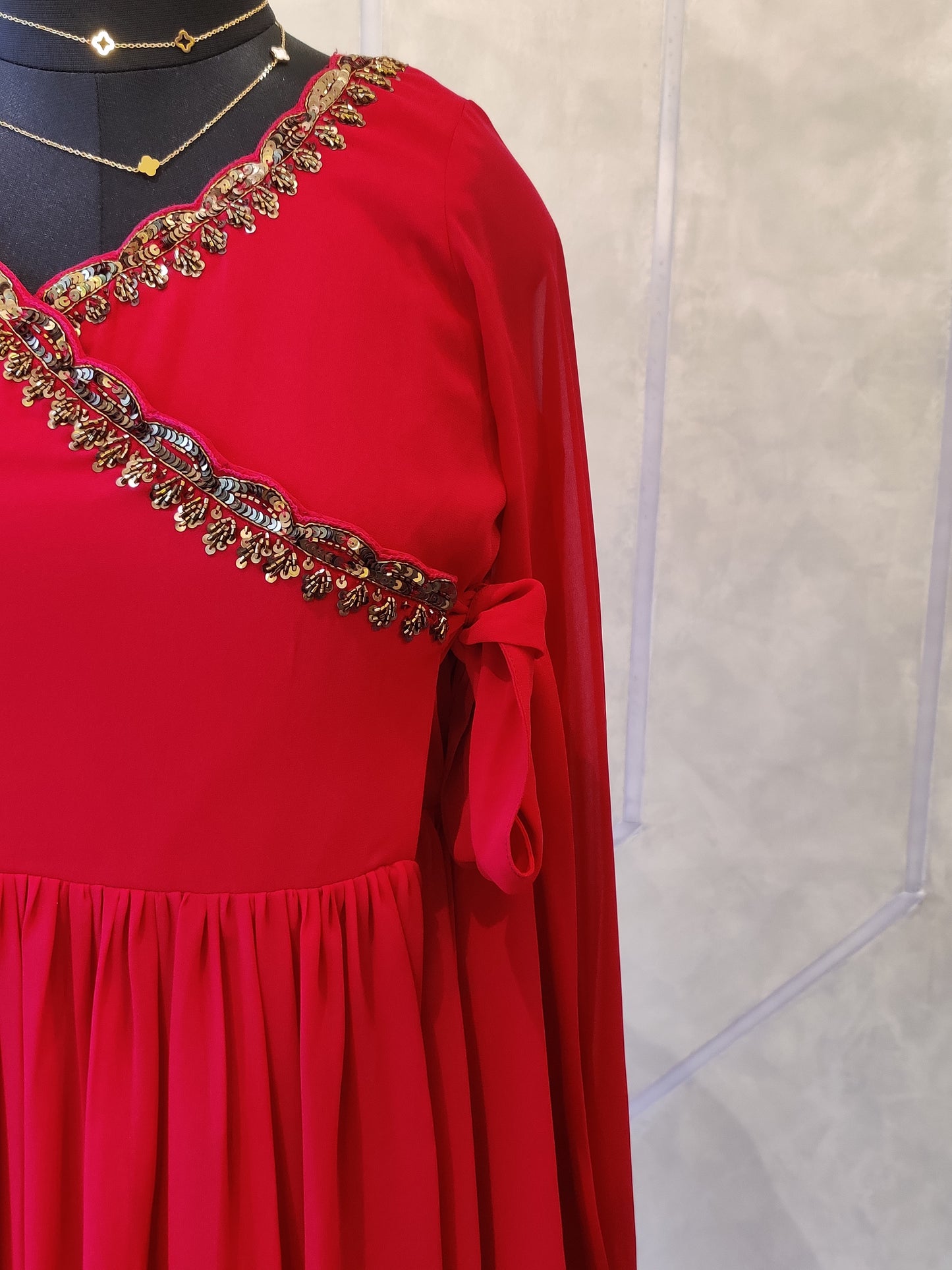 GGT PINK SCALLOP NECK- ST 119