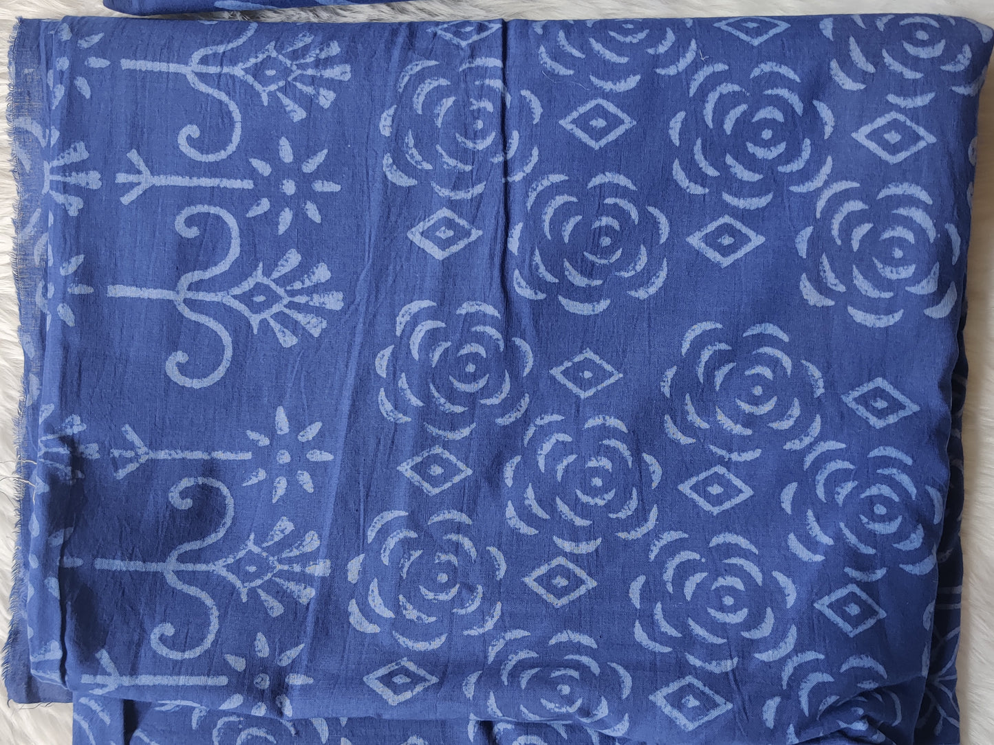 Unstitched material