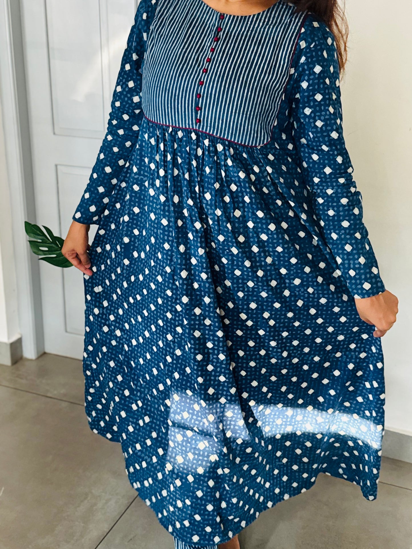 ST-503 INDIGO PRINTED OFFICE KURTI SET 💙